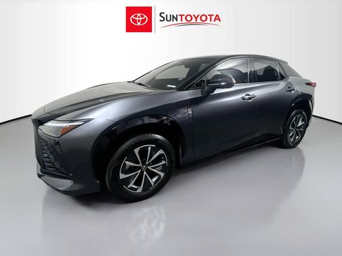 Used 2023 Lexus RZ 450e Premium image 9