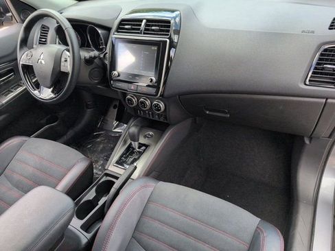 Used 2025 Mitsubishi Outlander Sport AWD image 31