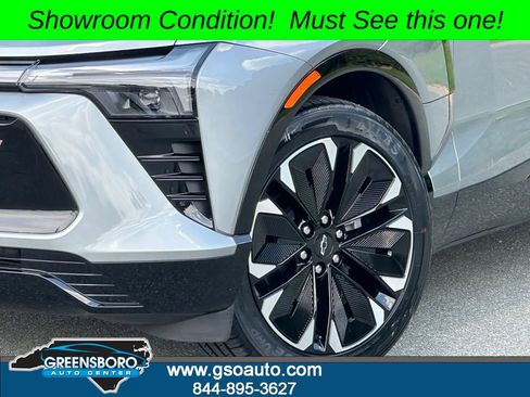 Used 2024 Chevrolet Blazer EV RS AWD/4WD image 36