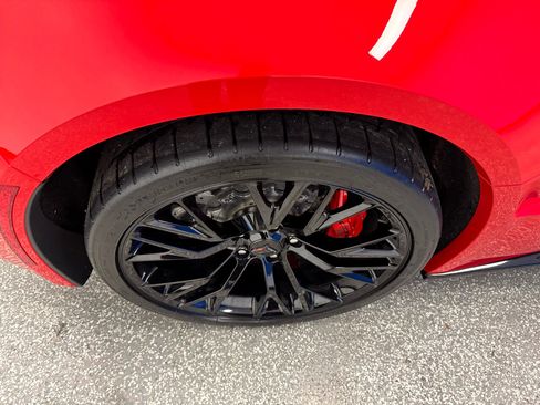 Used 2016 Chevrolet Corvette Z06 w/ 3LZ Preferred Equipment Group image 30