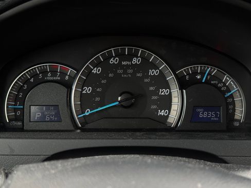 Used 2012 Toyota Camry SE FWD image 11