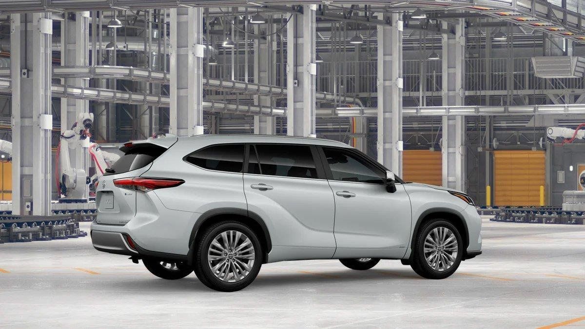 New 2026 Toyota Highlander Platinum AWD/4WD image 13