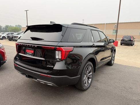 New 2026 Ford Explorer Active w/ Active Comfort Package AWD/4WD image 3