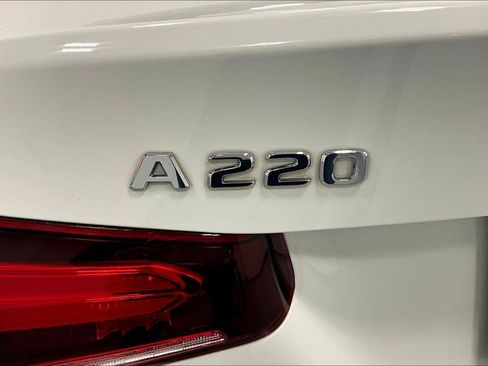Used 2022 Mercedes-Benz A 220 image 41