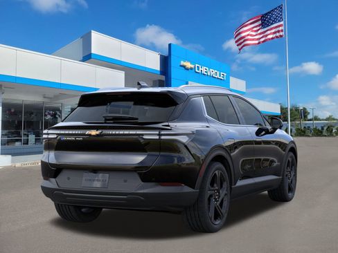 New 2026 Chevrolet Equinox EV LT image 4