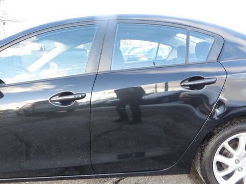 Used 2012 MAZDA MAZDA3 s Touring image 29