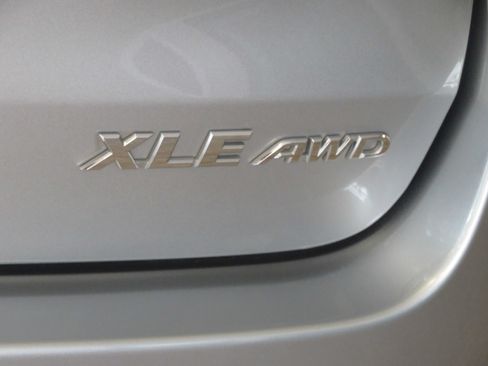 Used 2018 Toyota Highlander XLE AWD/4WD image 74