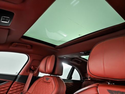 Used 2021 Bentley Flying Spur W12 AWD/4WD image 25