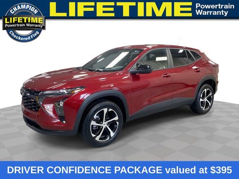 Used 2024 Chevrolet Trax RS w/ Driver Confidence Package FWD image 1