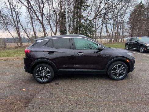 Used 2021 Buick Encore GX Select image 2