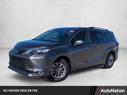 Used 2023 Toyota Sienna XLE