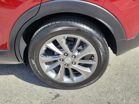 Used 2023 Buick Encore GX Essence w/ Experience Buick Package FWD image 27