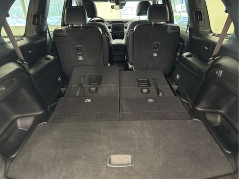 Used 2024 Jeep Grand Cherokee L Altitude image 28