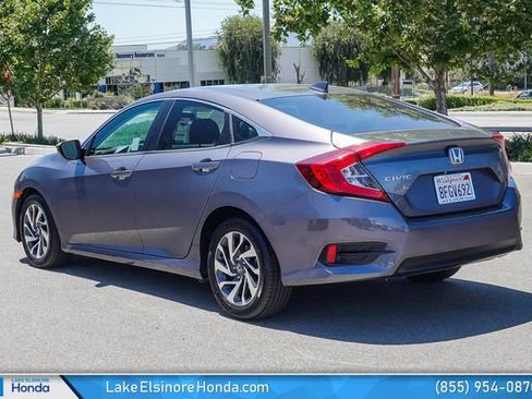 Certified 2018 Honda Civic EX image 11