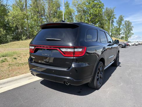 Used 2023 Dodge Durango R/T w/ Hemi Orange Plus Package AWD/4WD image 9