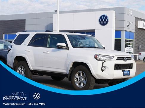 Used 2020 Toyota 4Runner Limited image 1