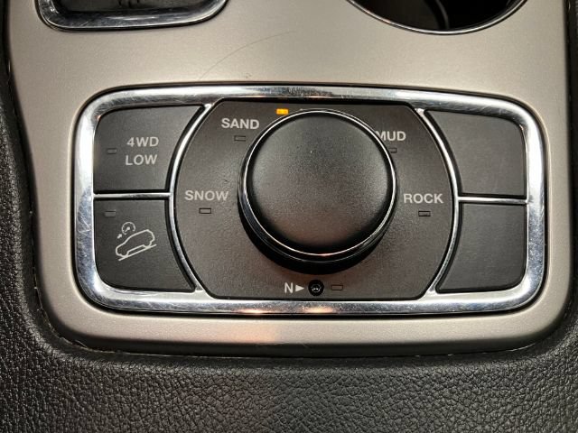 Used 2018 Jeep Grand Cherokee Limited w/ Luxury Group II AWD/4WD image 37
