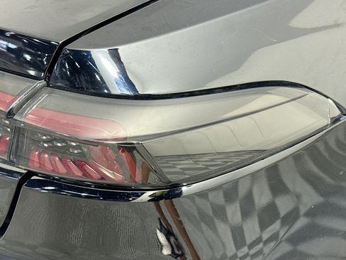 Used 2025 Toyota Corolla LE FWD image 31