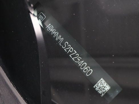 Used 2023 GMC Acadia SLT w/ Preferred Package image 37