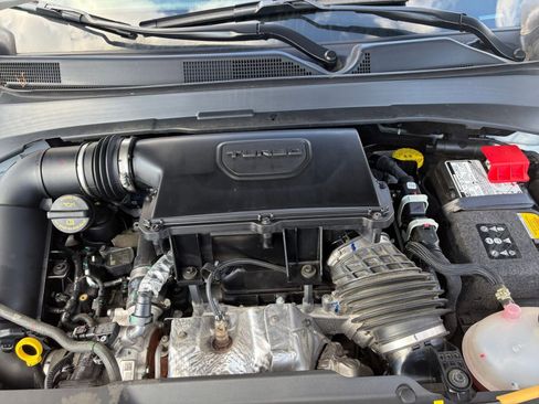 Used 2025 Jeep Compass Trailhawk image 30