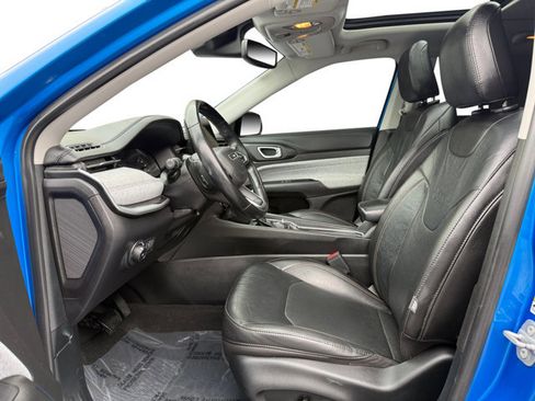 Used 2022 Jeep Compass Latitude w/ Sun and Sound Group image 10