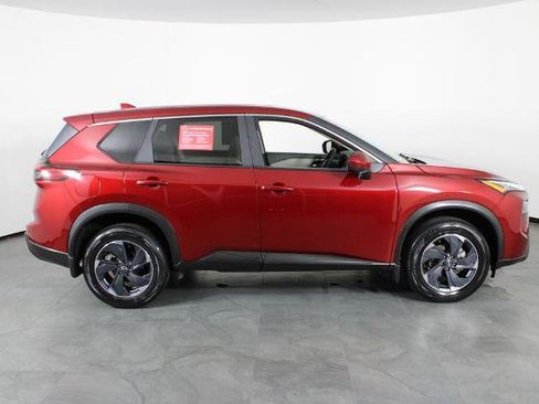 Certified 2024 Nissan Rogue SV FWD image 12