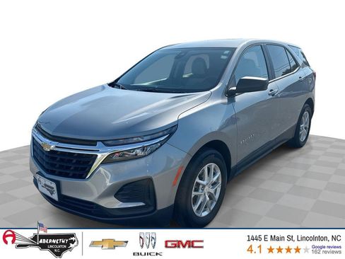 Used 2024 Chevrolet Equinox LS w/ LS Convenience Package FWD image 1