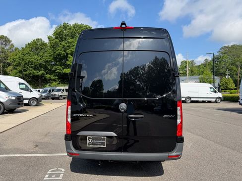 New 2026 Mercedes-Benz Sprinter 2500 image 9