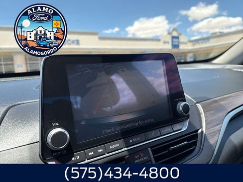 Used 2023 Nissan Altima 2.5 SV image 10