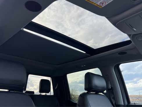 New 2026 Ford F250 Lariat w/ Black Appearance Package image 21