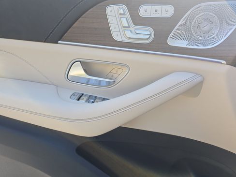 New 2026 Mercedes-Benz GLE 63 AMG S image 27