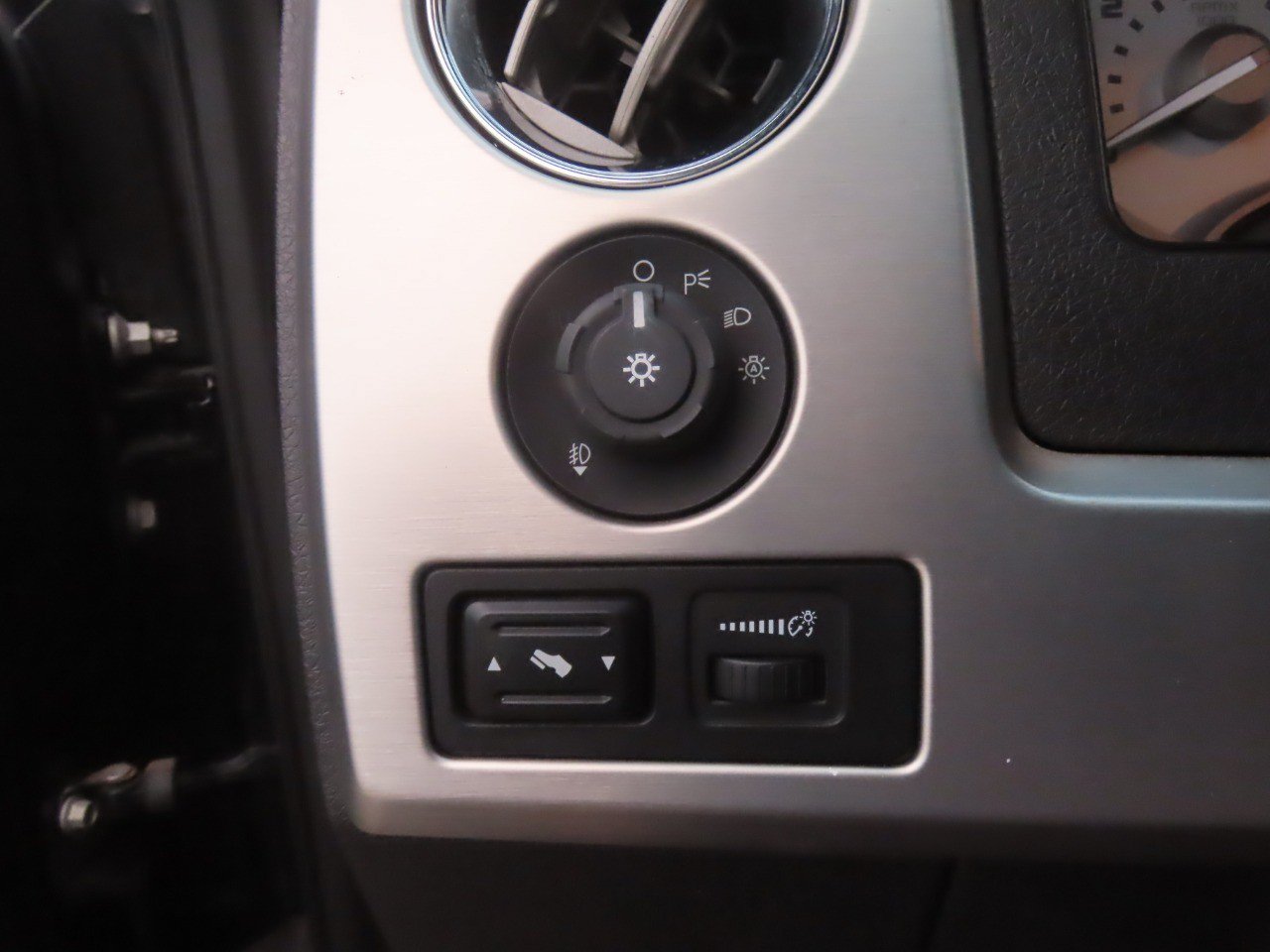 Used 2009 Ford F150 Platinum AWD/4WD image 24