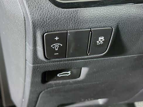 Used 2025 Kia K5 LXS image 17