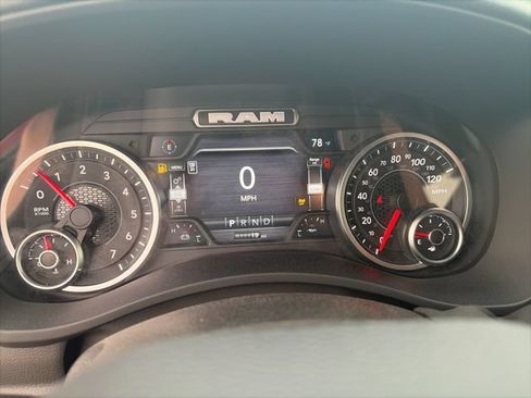 New 2026 RAM 2500 Big Horn AWD/4WD image 19