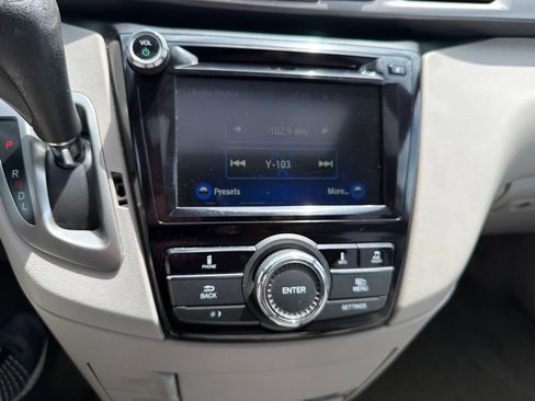Used 2016 Honda Odyssey EX-L image 27