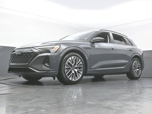 Used 2024 Audi Q8 e-tron Prestige w/ Prestige Package AWD/4WD image 50