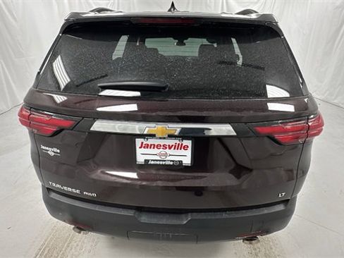 Used 2023 Chevrolet Traverse LT image 4
