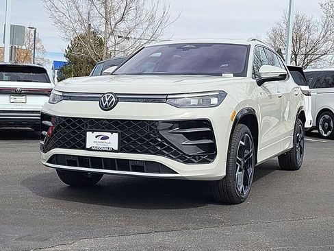 New 2026 Volkswagen Tiguan SEL R-Line image 1