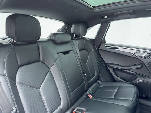 Used 2021 Porsche Macan S image 50