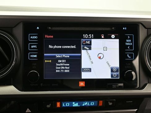 Used 2016 Toyota Tacoma Limited RWD image 15
