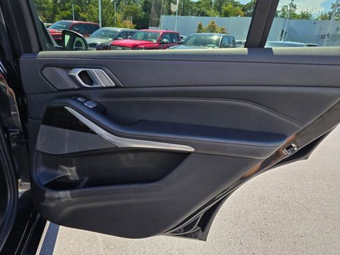 Used 2023 BMW X7 xDrive40i image 43