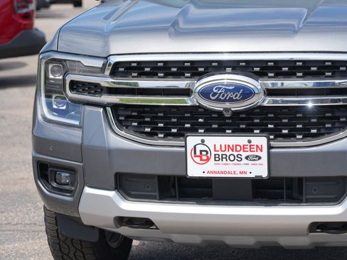 New 2025 Ford Ranger Lariat w/ FX4 Off-Road Package AWD/4WD image 11