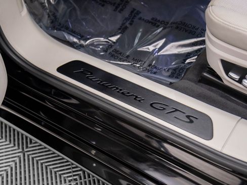 Used 2020 Porsche Panamera GTS image 16