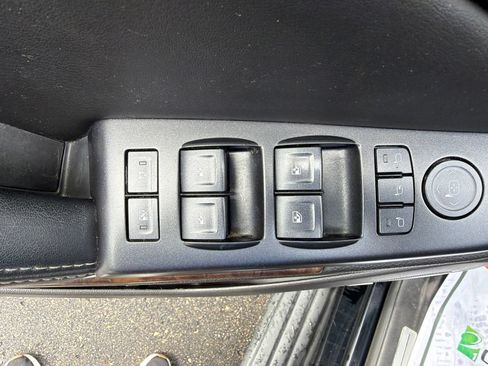 Used 2017 Chevrolet Suburban LT AWD/4WD image 13
