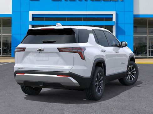 New 2026 Chevrolet Equinox LT w/ Convenience Package II image 4