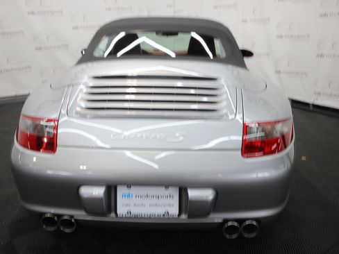 Used 2006 Porsche 911 Carrera S RWD image 5
