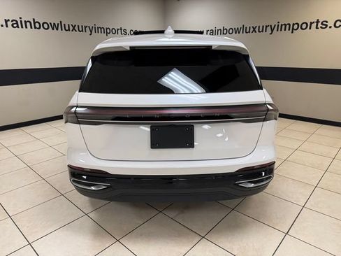 Used 2024 Lincoln Nautilus Premier w/ Equipment Group 102A AWD/4WD image 5