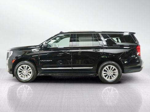Used 2024 GMC Yukon SLT w/ SLT Luxury Package AWD/4WD image 2