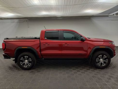 Used 2025 GMC Canyon AT4 AWD/4WD image 8