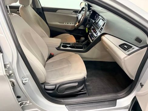 Used 2019 Hyundai Sonata SE FWD image 37